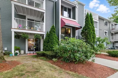 3 Post Oak Ln #1