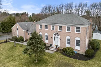 4 Blueberry Hill Road 1