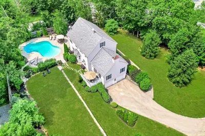 3 Bare Hill Road 1