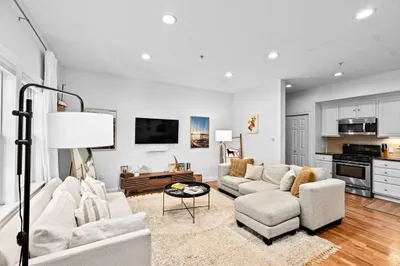 202 K St #4