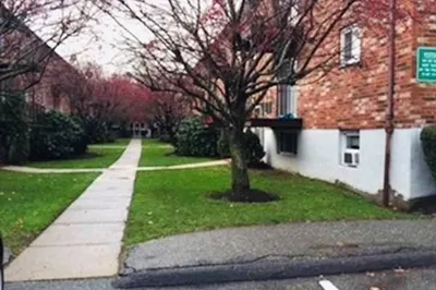 15 Westgate Rd #1