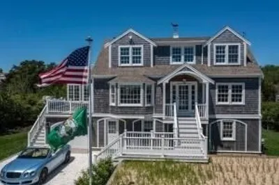 16 Little Beach Rd 1