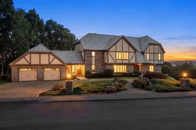 12 Jefferson Rd 1