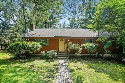 33 Hobbs Brook Rd 1