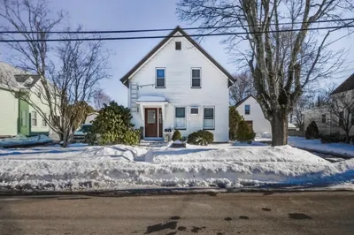 35 Wilbur St