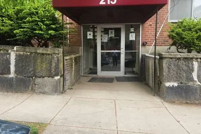 215 Washington Ave #4