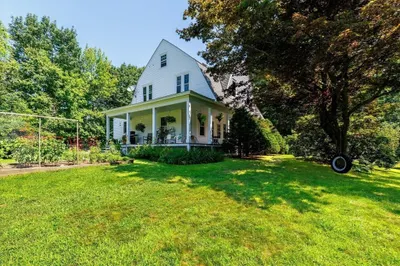 260 Worcester Road 1