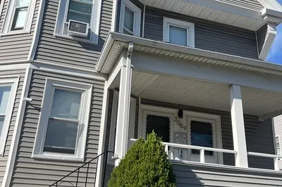 2089 Centre St #3 1
