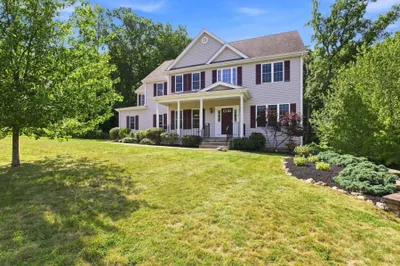 9 Forbes Rd 1