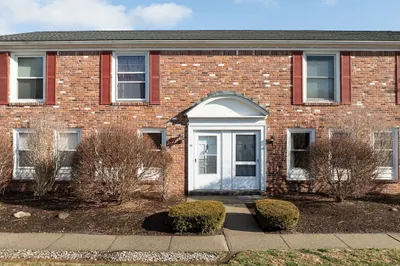 43 Jamestown Dr #43 1