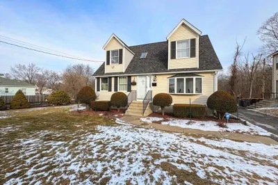 80 Mellen St