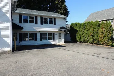 522 ChiCkering Road #C 1