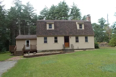 212 Old Turnpike Rd 1