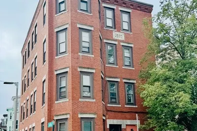 36 Ashley St #3