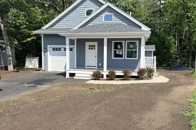 23 Perry Avenue 1