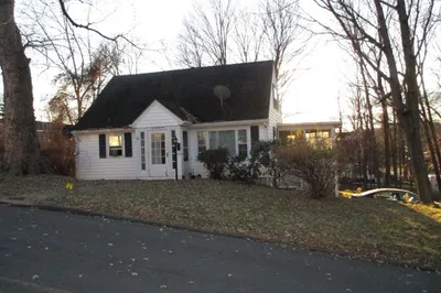 222 Cedar Street 1