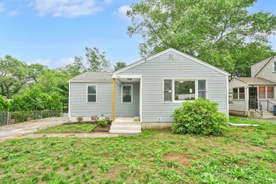 738 Piper Rd