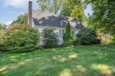 71 Middlesex Ave