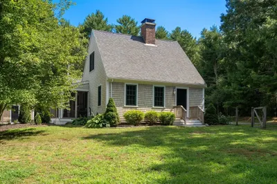 145 Dexter Ln