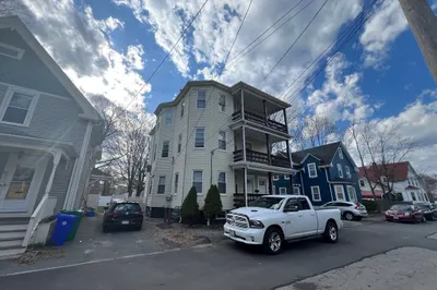 9 Foster St #1 1