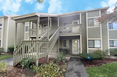 86 Eaton Ln #86