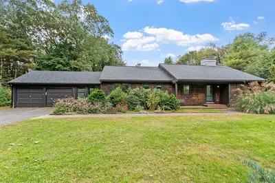 15 Hillside Rd