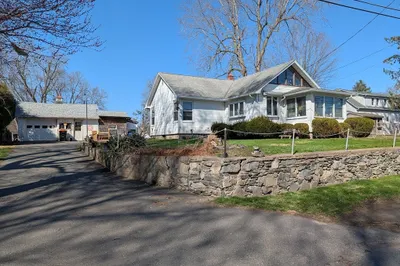1 Wood Ave/0 Foch Ave