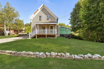 282 Spring St
