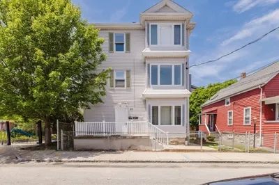 23 Scott St