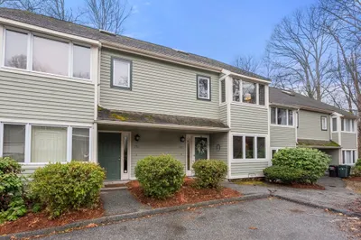 152 Weatherstone Dr #152