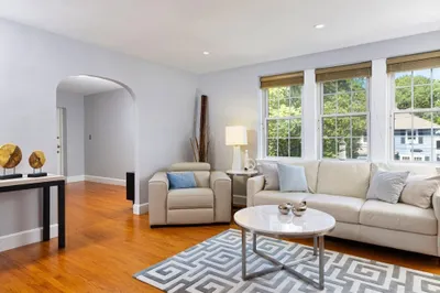 116 Floral St #6