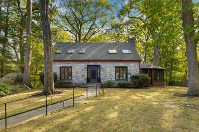 119 Cross Ln 1