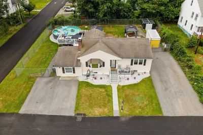 77 Valley Road 1