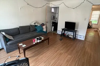 48 Brooks St #2