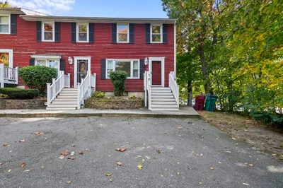 24 Barrows Street #D