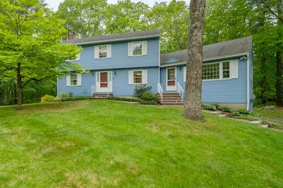 8 Lillian Dr 1