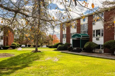 A1 Colonial Dr #10 1