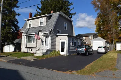 92 Barrows St