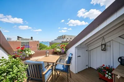 42 8th Street #2511 1