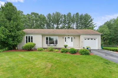 8 Diane Dr