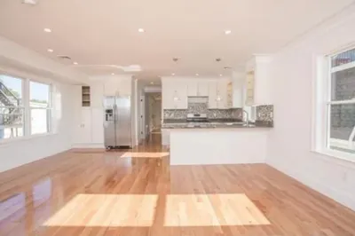 537 Sumner #3