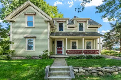 22 Linden St