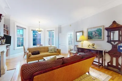 144 Commonwealth Ave #8 1
