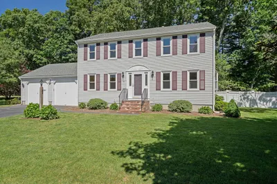 30 Fieldcrest Drive 1