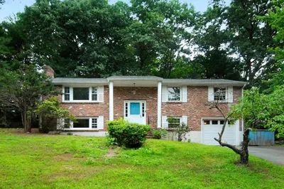 6 Shagbark Rd 1