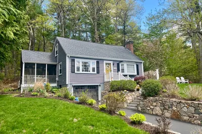 135 Locust St