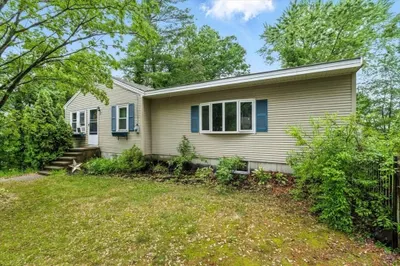 15 Kalmia Road