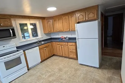 478 Central St #2 1