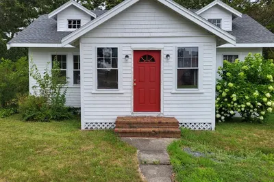 3202 Cranberry Highway #1