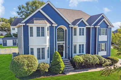 140 Harrison Ave 1